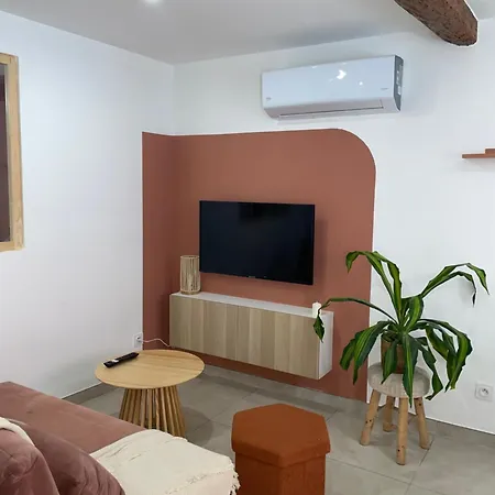 Entre Tendance Et Authenticite - La Voute Apartment Nimes